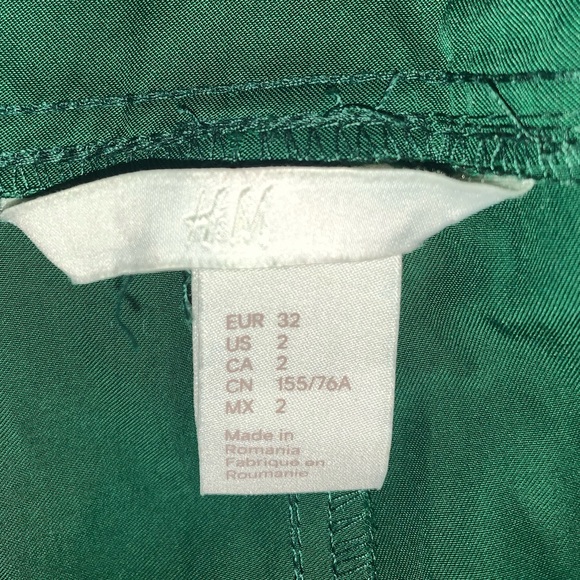 H&M High-Waisted Green Trousers - Picture 3 of 3